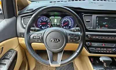 Kia Canival