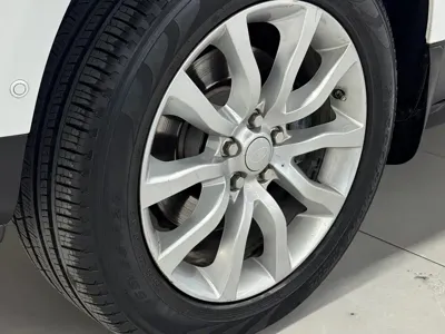 Land Rover Sport