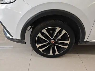 Roewe RX3