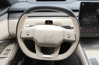 ONVO Luxeed L90
