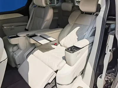 Volvo EM90