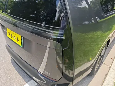 Li Auto Li MEGA