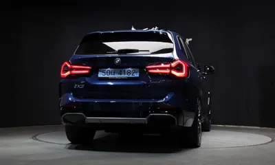 BMW iX3