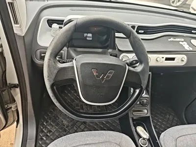 Wuling MINIEV