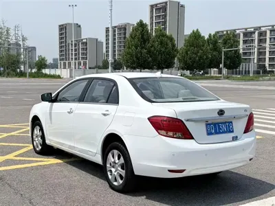 BYD e5