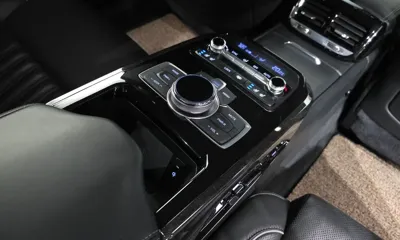 Genesis EQ900