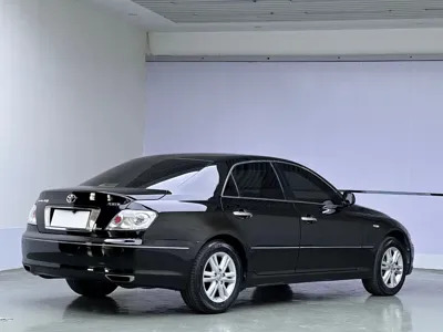 Toyota Reiz