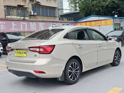 Roewe i5
