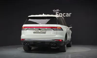 Lincoln Aviator