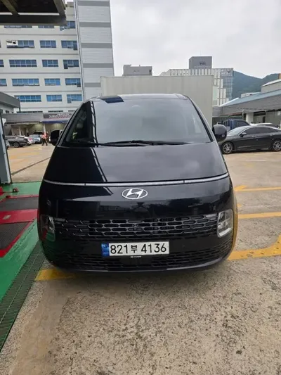 Hyundai Staria