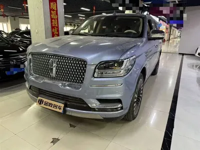 Lincoln Navigator