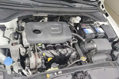 Hyundai Elantra (6th Generation