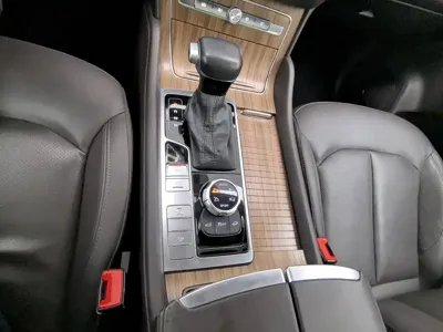 Roewe RX8