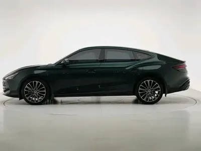 MG MG7