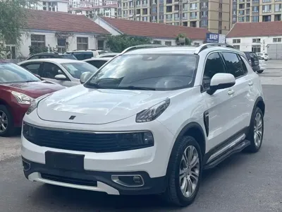 Lynk & Co 01