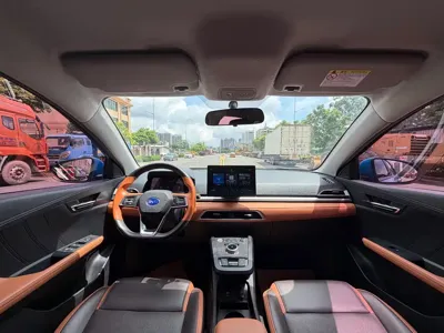 BYD e2