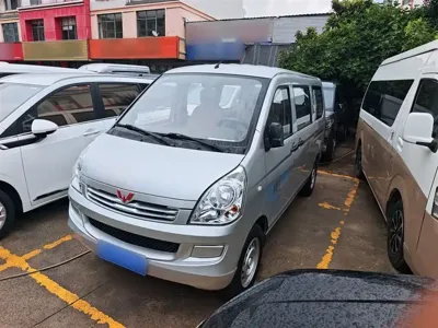 Wuling Rongguang S
