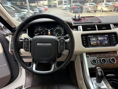 Land Rover Sport