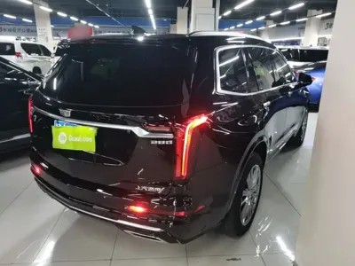 Cadillac XT6