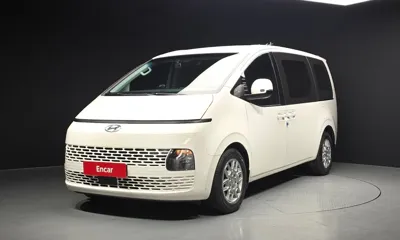 Hyundai Staria