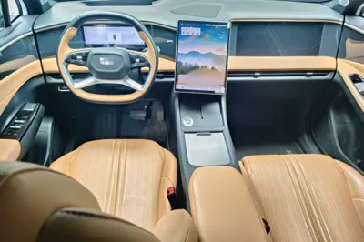 Geely Galaxy L7