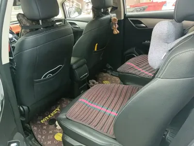 BYD MAX