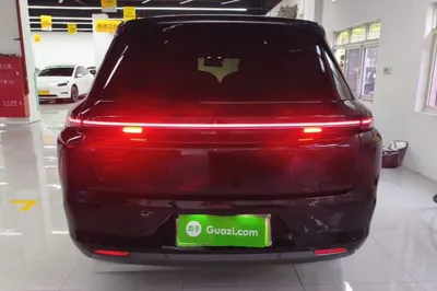 Li Auto L8