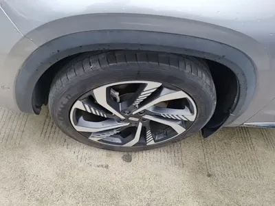 Geely Xingyue L