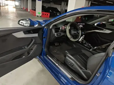 Audi A5 (Import)