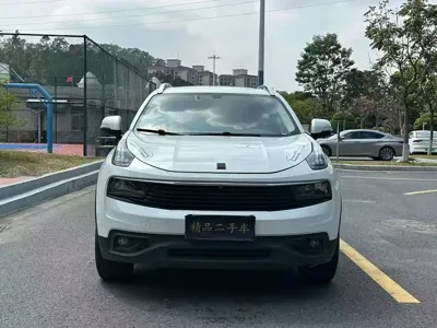 Lynk & Co 01