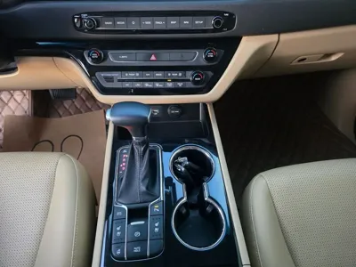 Kia Canival
