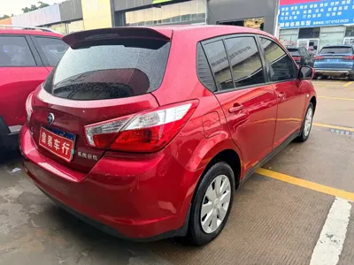 Venucia R50