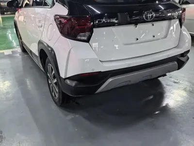 Toyota Yaris L