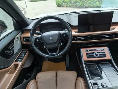 Lincoln Aviator