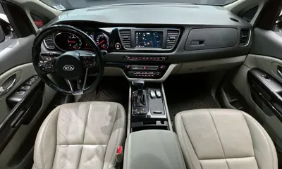 Kia Canival