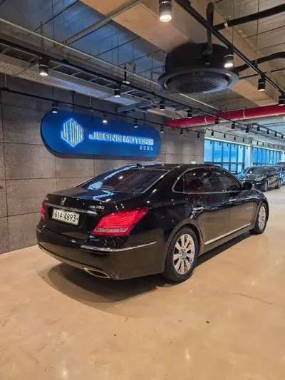 Hyundai Equus