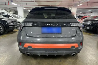 Lynk & Co 02