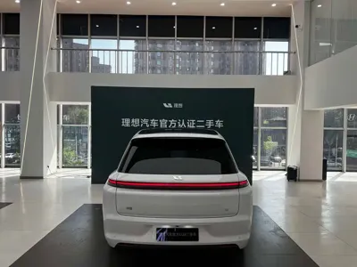 Li Auto Li L8