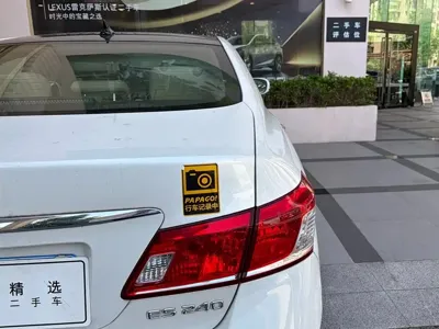 Lexus ES
