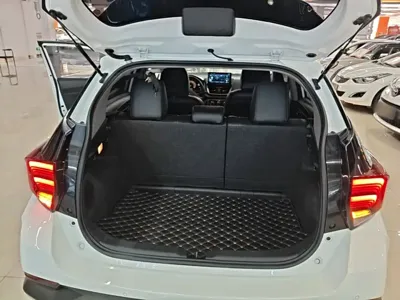 Toyota Yaris L