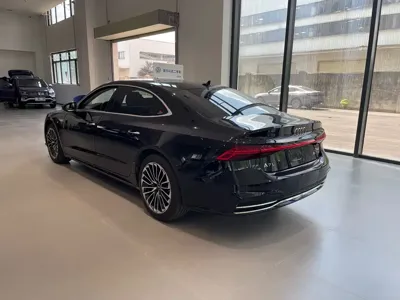 Audi A7L