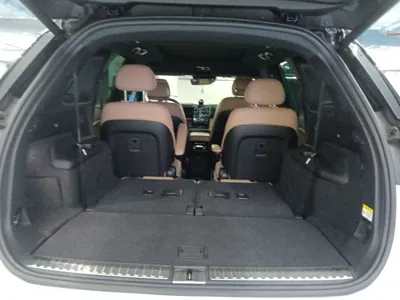 Nio ES8