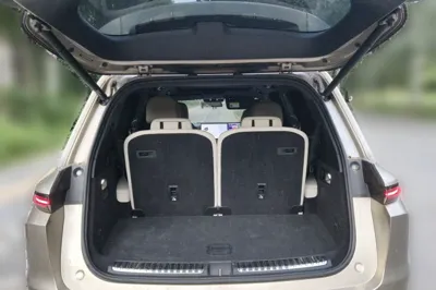 Li Auto L9