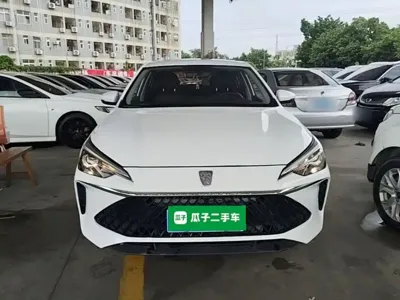 Roewe i5