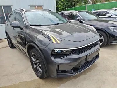 Lynk & Co 01