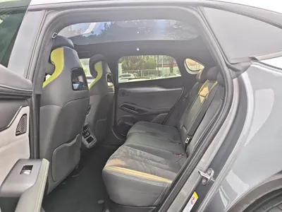 BYD L EV