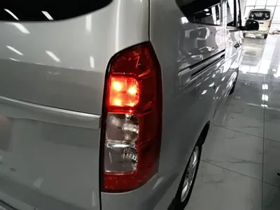 Wuling Hongguang V