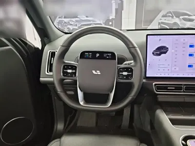Li Auto Li L7