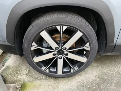 Geely ICON