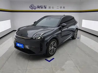 Lynk & Co 08 EM-P